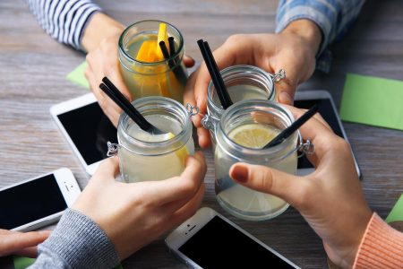 Découvrez la boisson miracle pour mieux digérer après fête !